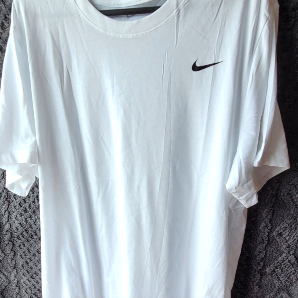 Nike white dry fit XXL T shirt